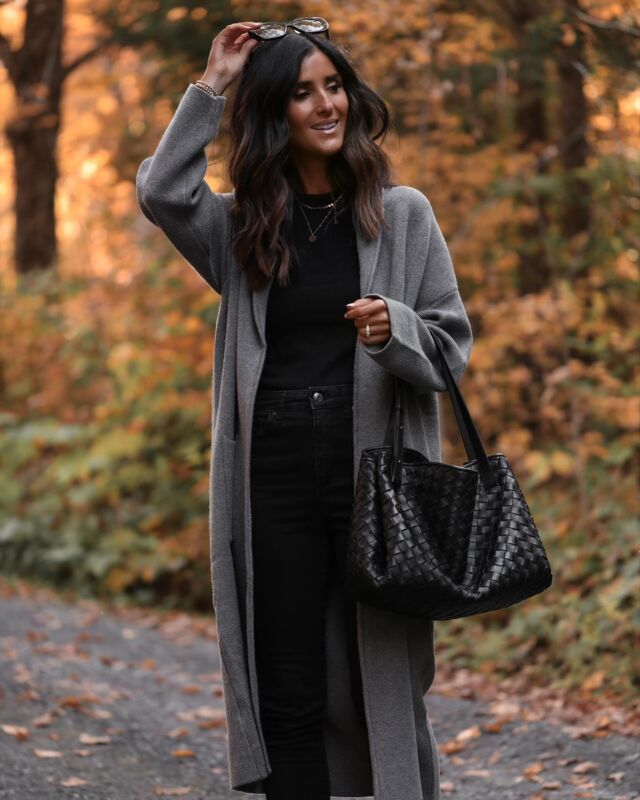 Oversized cardigan coats for fall 🍂 To shop, comment the word "LINKS" below and I'll send you all the detail to this look, including similar cardigan coats at different price points xx

OTHER WAYS YOU CAN SHOP 
➕ tap the link in my ig bio @stylinbyaylin 
➕ go to www. Stylin.me (http://www.Stylin.me)
➕ you can also shop all my looks in the LTK app...follow me there! Username: Stylinbyaylin
