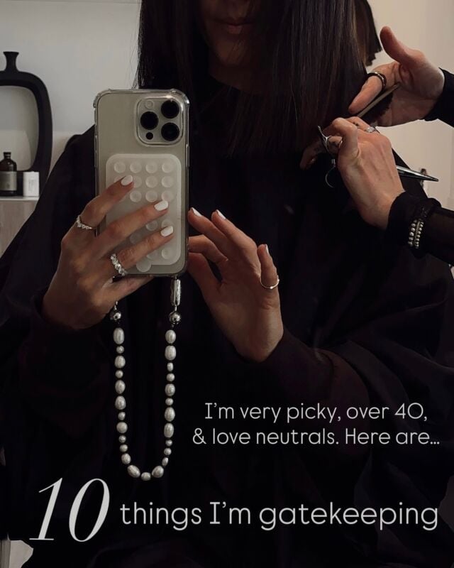 I&rsquo;m very picky, over 40 & love neutrals&hellip; comment &ldquo;PLEASE SEND&rdquo; and I&rsquo;ll send you a list of these items I&rsquo;m gatekeeping from everyone&hellip;. but you 🫶🏼😊 I hope you have a great day! 

You must be following me @stylinbyaylin to receive a DM ❤️

#stylinbyaylin #aylin #gatekeeping #neutralbasics #over40fashion #closetstaples #ootd #fallfashion #neutralfashion