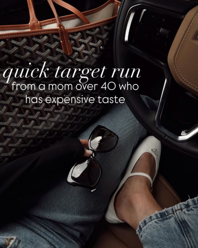 Comment &ldquo;DETAILS PLEASE&rdquo; and I&rsquo;ll send you a DM to what caught my eye on my latest Target run &hellip; from a mom over 40 who has expensive taste ✨ Happy Saturday xx 

You must be following me @stylinbyaylin to receive a DM❤️

#stylinbyaylin #targetrun #momover40 #targetfind #holidayseason