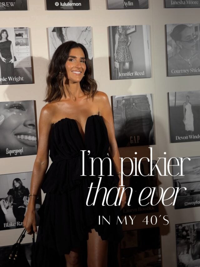 Share this with a friend ↗️ + comment “YES” and I’ll send you all of the details to these products I swear by in my 40s 🙌🏼❤️ What’s one of your favorite beauty products? Share them in the comments below xx

You must be following me @stylinbyaylin to receive a DM 

#stylinbyaylin #over40beauty beautyfavorite